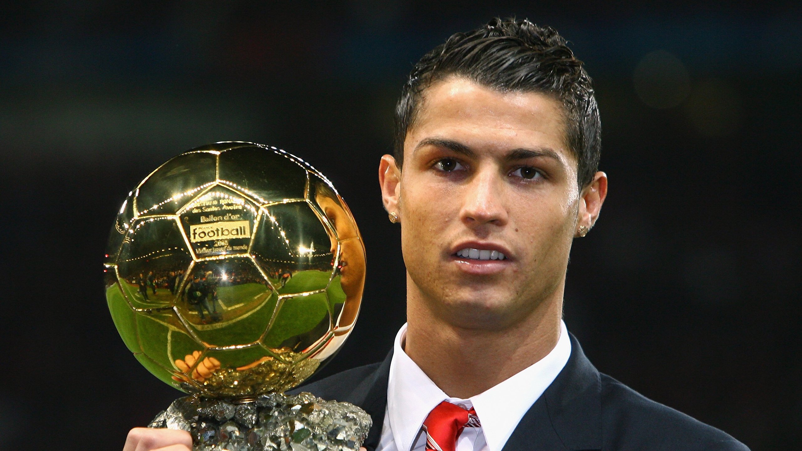 勇士队再次展现强大实力，目标三连冠，勇士队什么